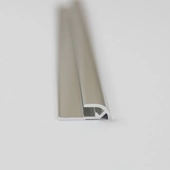 Breuer Abschlussprofil für Rückwandplatten rund alu chromeffekt 2100 mm