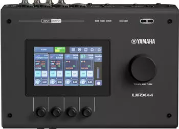 Yamaha URX44 schwarz