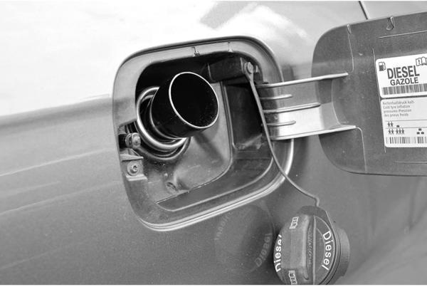  UniTEC Autoteile Unitec Kanisteradapter für Dieselfahrzeuge zum betanken mit Kanister