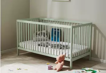 Kids Collective Babybett Gitterbett 70x140 cm höhenverstellbarer Lattenrost & herausnehmbare Sprossen stabiles Buchenholz grün