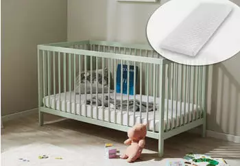 Kids Collective Babybett Gitterbett 70x140 cm mit Matratze h&ouml;henverstellbarer Lattenrost & herausnehmbare Sprossen stabiles Buchenholz gr&uuml;n