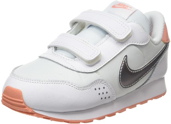 Nike MD Valiant Infant Shoe white/crimson bliss/metallic silver