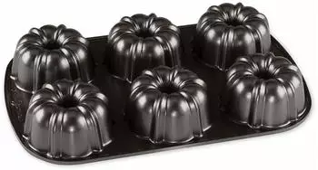 Nordic Ware Backform Bundtlette