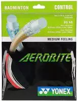 Yonex NBABS-70, Yonex Badmintonsaite Aerobite Hybrid 0.61/0.67 weiss/rot 10m...