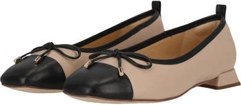 Clarks Ubree15 Poppy (WDA6N) beige