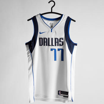 Nike Performance NBA Dallas Mavericks Luka Doncic Association Edition Swingman Trikot (DN2074) weiß