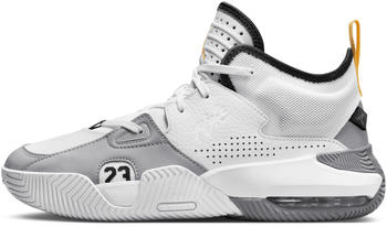 Jordan Stay Loyal 2 Herrenschuh weiß