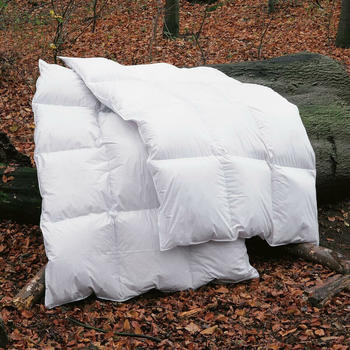 BettwarenShop Daunendecke Polar extra warm 70% Federn, 30% Kamelhaar Daunen 155x200 cm