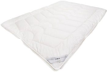 Traumschloss Premium Faserbettdecke 4-Jahreszeiten 155 x 220 cm Maximum (3465)