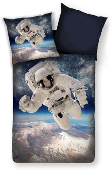 Traumschlaf Wendebettwäsche Astronaut Weltall 155x220+80x80 cm