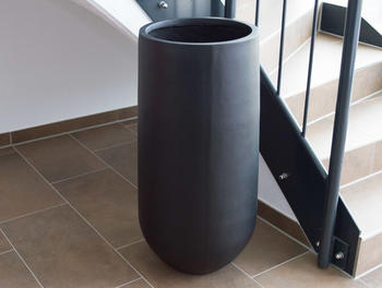 Eleganteinrichten Pflanzk&uuml;bel Fiberglas rund konisch &Oslash;40x80cm elegant schwarz-matt
