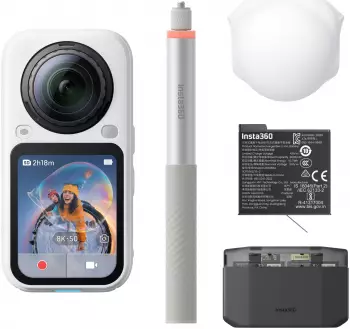 Insta360 X6