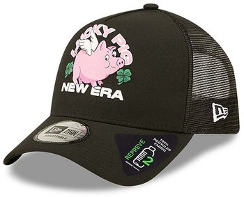 New Era Trucker Sign Lucky Pig Trucker Cap (60298670) black