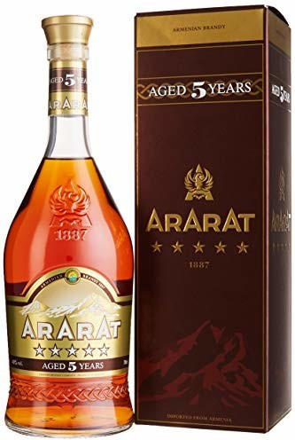 Ararat 5 Jahre in Geschenkbox 40% 0,7l