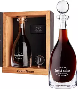 Cardenal Mendoza Non Plus Ultra 0,5l 45% Cardenal Mendoza Non Plus Ultra 0,5l 45%