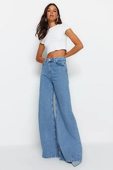 Trendyol Jeans Comfort fit blau schwarz 61%