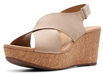 Clarks Annadel Eirwyn Keilsandale sandfarbenes nubuk