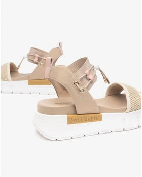 Nero Giardini E510700D 711 latte
