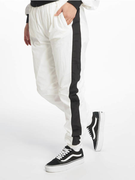 Urban Classics Sweatpants Striped Crinkle white (TB2661-WHTBLK)