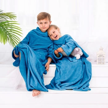 DecoKing Kuscheldecke Kinder 90x105 cm mit kleiner Tasche Blau