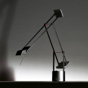 Artemide Tizio Micro Schreibtischlampe Ø 9x76 cm schwarz