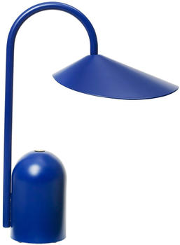 ferm LIVING Arum Tischleuchte hellblau