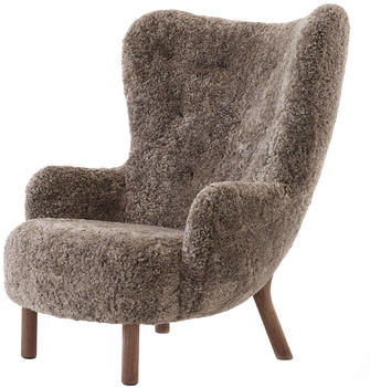 &Tradition Petra Lounge Chair VB3, High Back, Walnuss geölt / Schafsfell Sahara