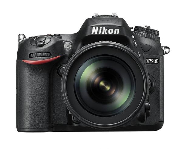 Nikon D7200 + AF-S DX 18-105mm ED VR