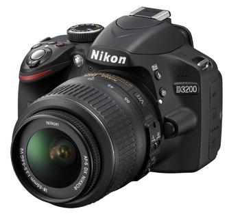 Nikon D3200 schwarz + AF-S DX 18-55mm VR