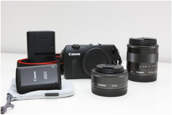 Canon EOS M schwarz + 18-55mm IS STM + 22mm STM