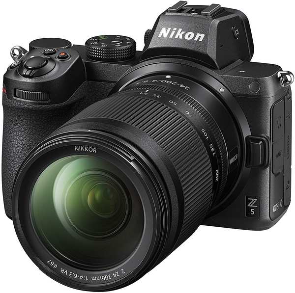 Nikon Z5 Kit 24-200 mm