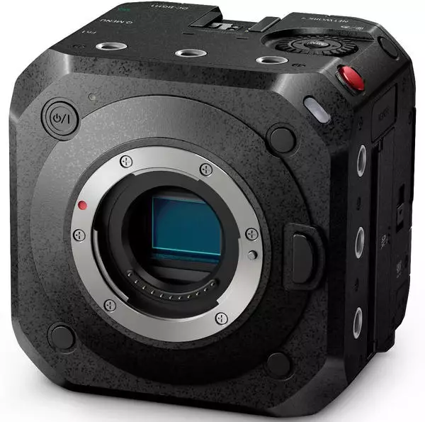 Panasonic Lumix DC-BGH1