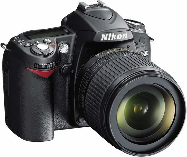 Nikon D90 KIT DX VR 18-105mm + VR 70-300mm