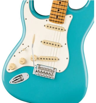 Fender Player II Stratocaster Lefthand MN Aquatone Blue – Präzision und Ausdrucksstärke in jeder Note
