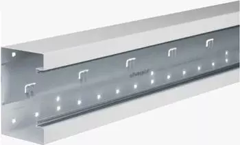 Hager Br&uuml;stungskanal-Unterteil frontrastend zu BRS 83x130mm Oberteil 80mm Stahl verkehrswei&szlig; (BRS8513019016)