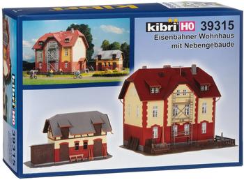 Kibri Eisenbahner Wohnhaus mit Nebengeb&auml;ude (39315)