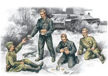 ICM 35351 - Soviet Tank Crew 1943-1945
