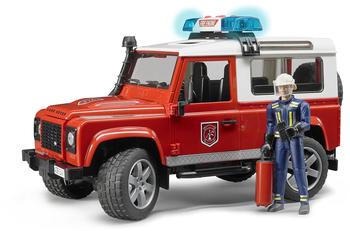 Bruder Land Rover Defender Station Wagon Feuerwehr-Einsatzfahrzeug mit Feuerwehrmann (02596)