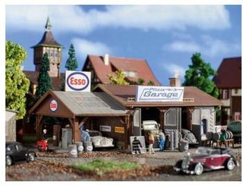 Vollmer Reparaturwerkstatt Pfizis Garage mit Tankstelle (45599)