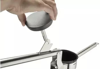 WMF Kartoffelpresse Profi Plus – Elegantes Design in Silber