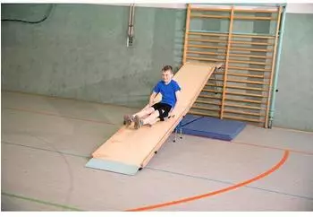 Sport-Thieme Rollbrettbahn-Set Schiefe Ebene 1