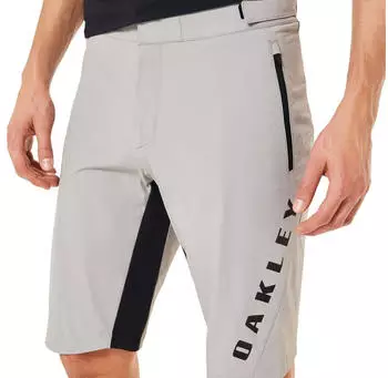 Oakley Free Ride Lined Short grau