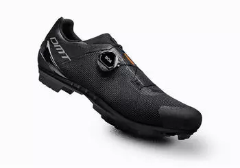 DMT KM4 black/black