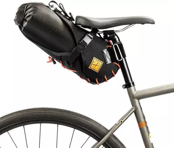 Restrap Saddle Bag (8 Litres) black/orange