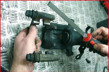 KS Tools Bremssattel-Feile, 270mm (157.0950)