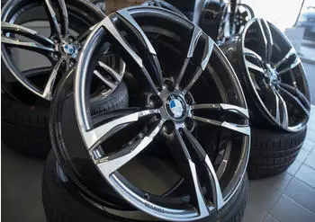 Ultra Wheels Boost 8.5x19 5/112 ET30 (verschiedene Farben)