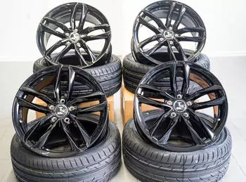 Ultra Wheels Pro 8.0x18 5/112 ET45 (verschiedene Farben)