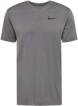 Nike T-Shirt (DM5509) grey