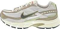 Nike HJ7683-072, NIKE Initiator Sneaker Herren 072 - light bone/cargo khaki-limestone