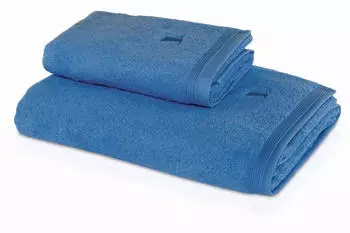 M&ouml;ve Superwuschel Badetuch uni - cornflower - 100x160 cm
